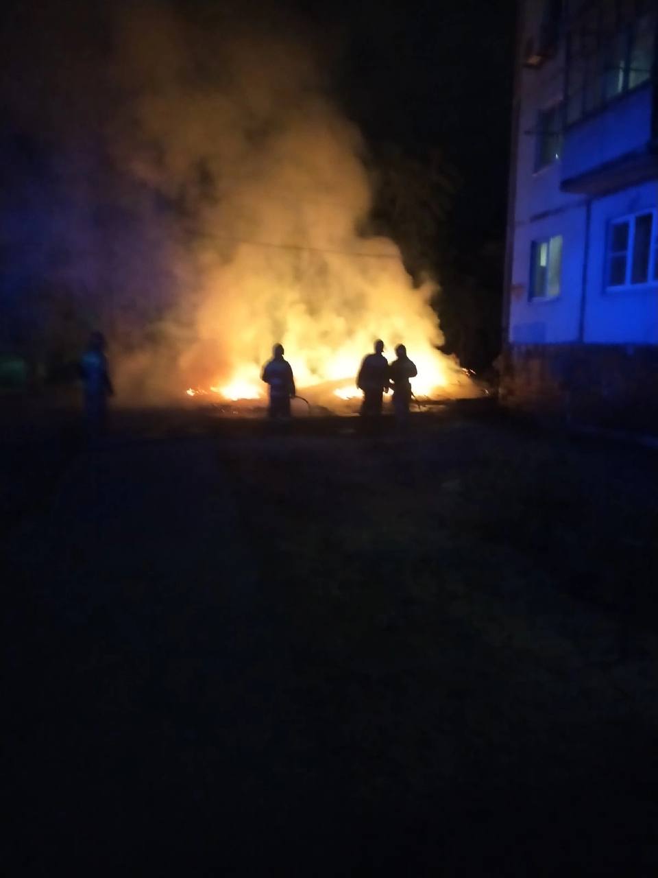 Жесть волжский. Пожар Часовенная Волжск. Пожар на Пушкина. Пожарная 28.