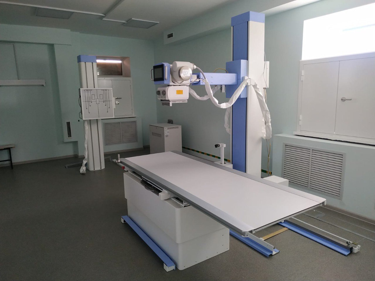 рентгенодиагностические комплексы на базе телеуправляемого стола штатива